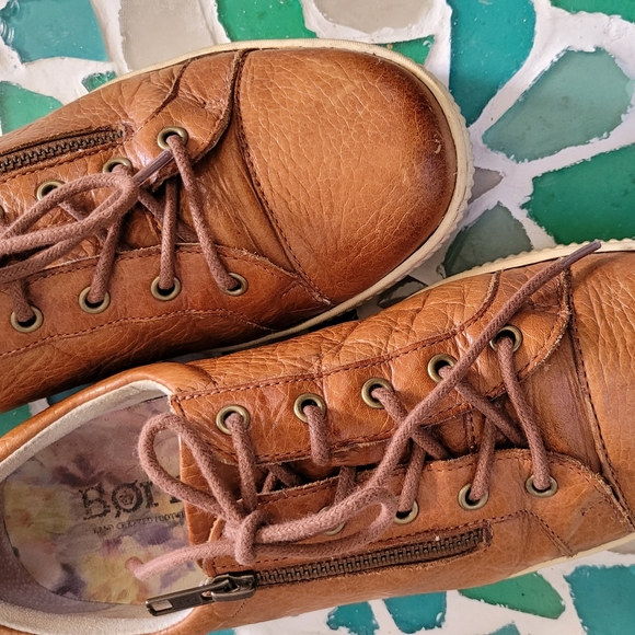 BORN Womens leather shoes - Picture 2 of 4